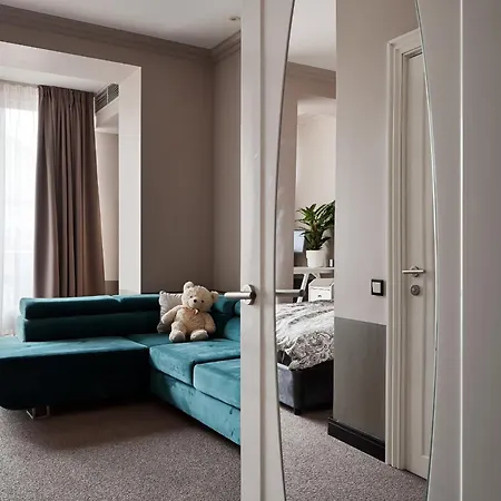 3 Story - 4 Bedroom Penthouse In Old * Riga