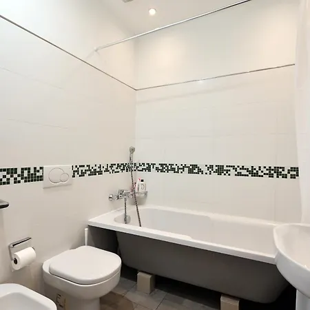 3 Story - 4 Bedroom Penthouse In Old Riga